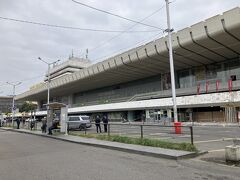 トビリシ中央駅に到着。ここが終点と言われて降りる。