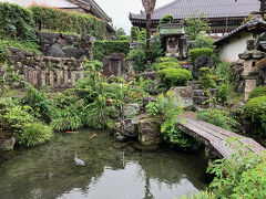 垂井の泉
８世紀に聖武天皇も立ち寄ったと伝わる古来からある泉で「垂井」の地名の起源とされているのだそうです。