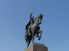 トミスラフ王の騎馬像
King Tomislav monument
