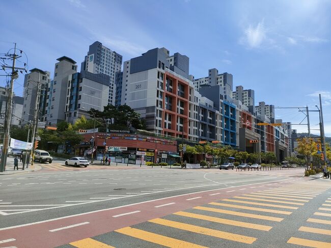 歩いてる人も、裕福そうな落ち着いた方々が多い印象。