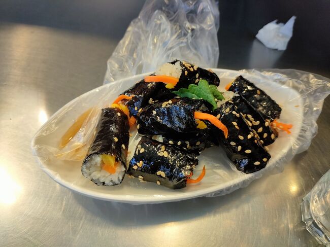 麻薬キンパ4000ウォン。<br />麻薬感なかった(旨味があんまりなかった)笑