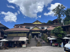 オピウム博物館へ。
グーグルマップでは212麻薬阿片博物館。