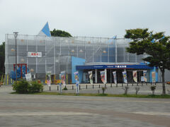 サケのふるさと千歳水族館は外観は工事中でしたが中は入れます。