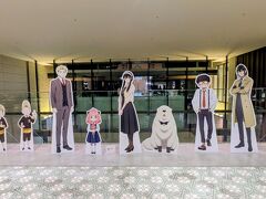 横浜みなとみらいでSPY×FAMILYイベント巡り。
マーク イズ みなとみらい。ここもSPY×FAMILYイベントあり。SPY×FAMILYの主要なキャラクターのパネルがせいぞろい。
