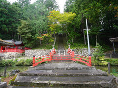 「飛騨東照宮」は1619年飛騨高山藩3代藩主「金森 重頼（かなもり しげより）」によって高山城中に祀ってあった徳川家康公を現在地に遷座したのが創建といわれています。