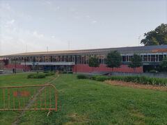 　ホテルから歩いてすぐのバスターミナルまでやってきました。今日は、スペインのサンティアゴ・デ・コンポステーラまで行きます。