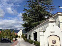 山梨と言えばブドウ！ワイン！なのでサドヤワイナリーの見学をします（要予約）