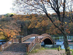また木曽の大橋を渡り、駐車場へ。

車をちょっと移動して、道の駅奈良井宿に行ったが、
小さな道の駅でイマイチだったので、
ざっと見ただけで帰る。