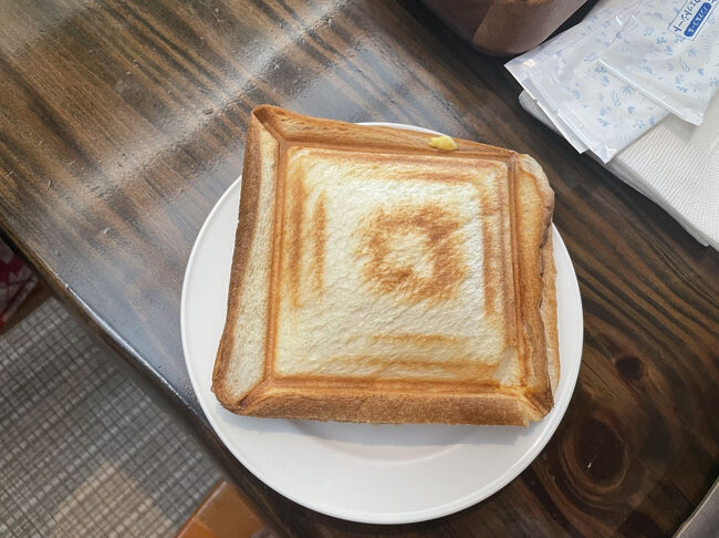 ホットサンドも美味しかったけど、これだけでお腹がいっぱいになってしまうよ。