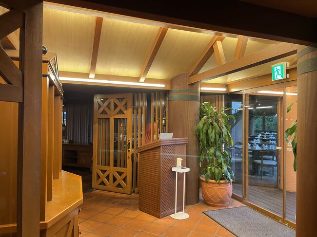 夕食は18時から中華のオーダーバイキングを予約していました