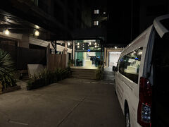 02:10　ホテルに到着。