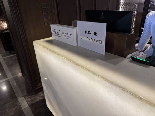 チェックインします。<br />この時は使えませんでしたが、TUK TUKのサービスがあるみたいです。