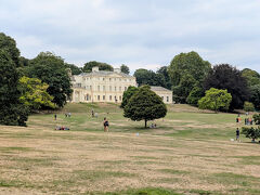 公園の北にお屋敷あり。ケンウッド・ハウス。もうお屋敷には入らない。