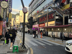 西面をウロウロしまーす。