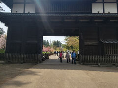 お勧めされた弘前城に…