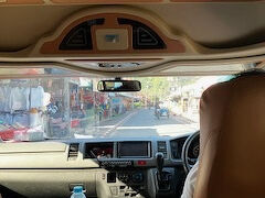 軽く酔いましたが貸切車なので心配無用です。