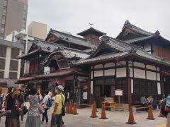 一番混雑しているのはやっぱりここでした
相変わらず海外の言葉が飛び交っています