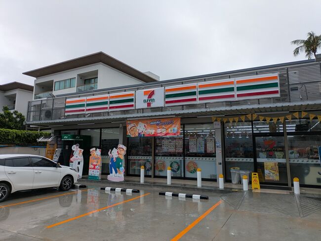 ココテルから徒歩10分圏内にセブンイレブンもあるし