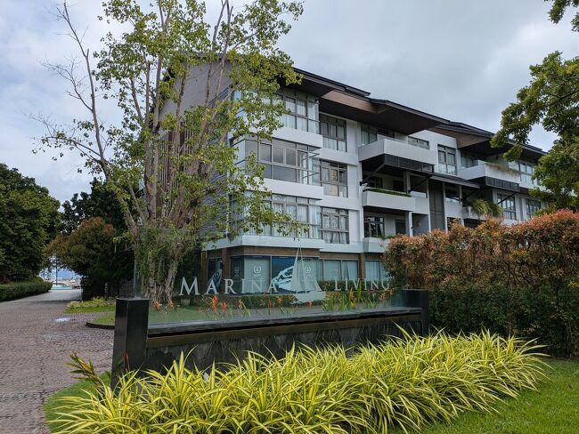 30分ほどで「アオポー・グランド・マリーナ」に到着。<br />ナカアイランドに宿泊される方は「アオポー・ピア」と間違わないように注意！<br />こちらの建物内にナカアイランドのチェックインラウンジがあります。