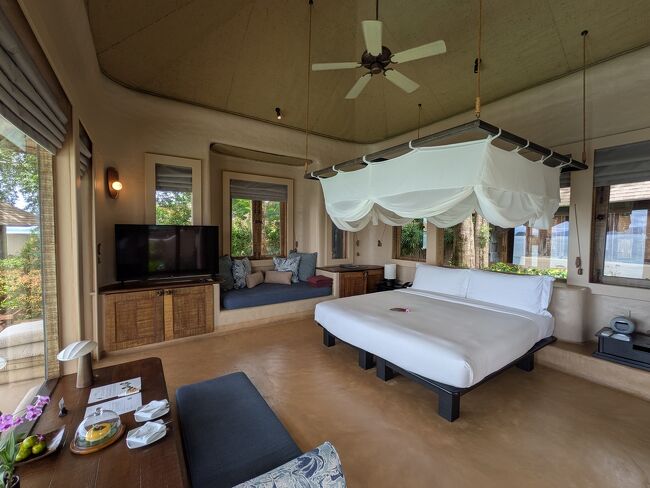 ツインベッド派だけど、キングサイズならあまり気にならない。