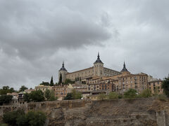 世界遺産の街【トレド】に到着！
「1日しかスペインにいれないのならトレドに行け」と言われている場所です。
