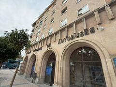 暫くバスに揺られて、
古代からカスティーリャ王国時代までの重要都市【セゴビア】に到着。
ここも街が世界遺産です。