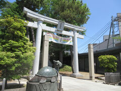 亀有香取神社

ここでのお楽しみは、狛亀、境内のカフェ
いたいた～