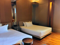 早々に引き上げお宿へチェックイン。