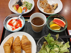 ＠10/26（日）　レンブラントインかずさ
おはようございます、朝の始まりは食事から。
1階の会場にて頂きました。
品数が豊富なのが嬉しい。