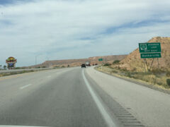 カーサブランカ カジノの大きな看板も立っています。メスキートは過去に何度か行っているので今回はスルーします。