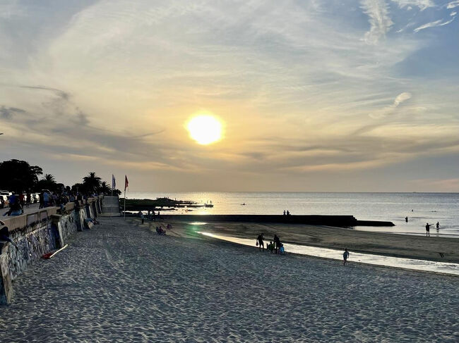 日が沈んできましたが、水平線上に雲がかかってサンセットは見られませんでした。
