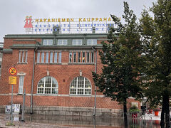路面電車でハカニエミ・マーケットへ足を伸ばしてみました。