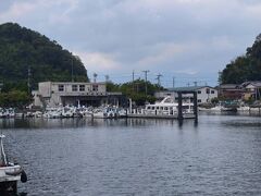 とあるところ、というのは沖島。こちらです。日本の淡水湖で唯一の有人島。