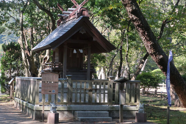 　参道左側には野見宿禰（のみのすくね）神社。野見宿禰はご存じ相撲の神様だ。出雲出身とされている。出雲大社のHPには第13代出雲國造の襲髄命に比定されるという