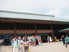 あっという間に宮島桟橋

フェリーは結構な本数が行き来しているようであまり時間のことは気にしなくて良さそうでした。
