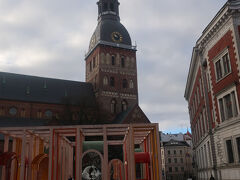 10月29日　今日はリガ市内をぶらぶら
郊外に行く現地ツアーもあるが、寒く小雨交じりの気候では出る気にならない

まずは近くの大聖堂