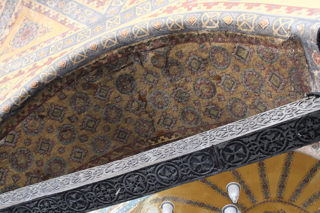 大理石の象眼細工？