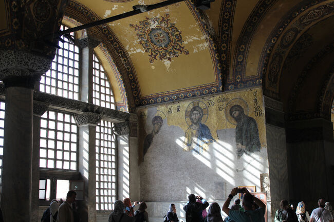 「デイシス」のモザイク・イコン