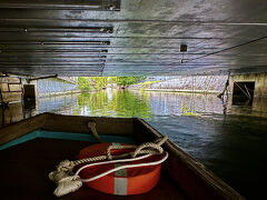 【柳川の川下り】

お客はほぼアジア系の外国人ばかり...（まあ、時期にもよりけりなのだろうが...）