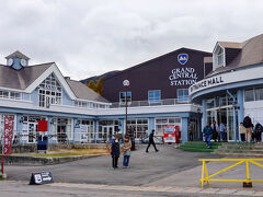 検索で見頃ってなってたハンターマウンテン紅葉ゴンドラへ、紅葉の時期もゴンドラ動いてます