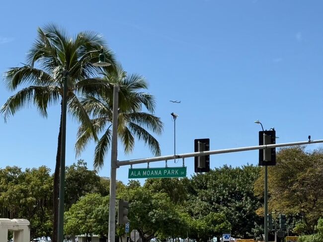 今回HISの送迎バスにお世話になります。前回の帰りの時にUber使いましたが、時間もよめず高額になってしまったので、予め帰りのバスも予約しました。