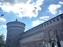 なんとなくスフォルツェスコ城ってとこ来てみた。
