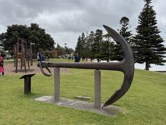 1時間半くらい経過後、9:15頃サーファーの聖地らしいビーチに到着。トーキーってところかな。
30分休憩。