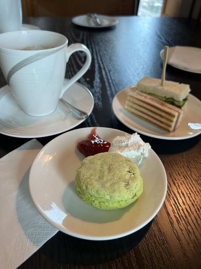 ピスタチオスコーン、美味しく頂きました。