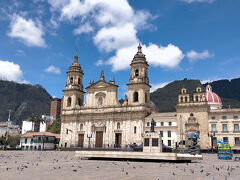 首座大司教聖堂とかカテドラルと呼ばれている教会。
ここもボリバル広場に面して建つ立派な教会。
スペイン人が侵略後に建てた最初の教会との事。