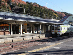 最初に寄ったのは「横川駅」。
信越本線の群馬県側における終着駅です。
