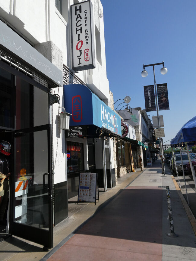 ランチを終えてバスでリトルトウキョウへ<br /><br />歩いていたら見慣れた文字が…八王子ラーメンのお店を発見！<br />我ら八王子市民としては誇らしい限りです。