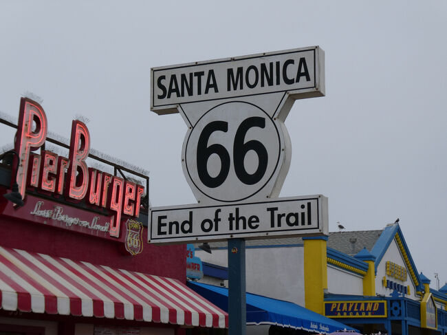 ルート66の看板<br /><br />この周辺のお土産屋にはルート66のグッズがたくさん売っていました。