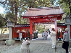 日ごとに秋の深まりを感じる頃、今年もやってきました恒例の「研修」という名を借りた「バスツアー」
今年の訪問先は、「関東三大神社」の2つ＆「佐倉の街並み」散策

最初の訪問先は、関東三大神社（とうごくさんだいじんじゃ）
茨城県神栖にある【息栖神社】
想像していたよりもこじんまりとした神社でした・・