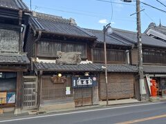 【小堀屋本店】
江戸時代から8代続く老舗蕎麦店
現店舗は1900年（明治3年）築